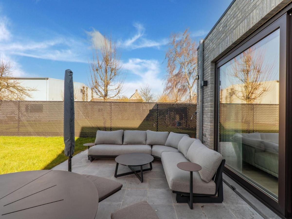 Modern Holiday Home With Garden Aardenburg Eksteriør billede