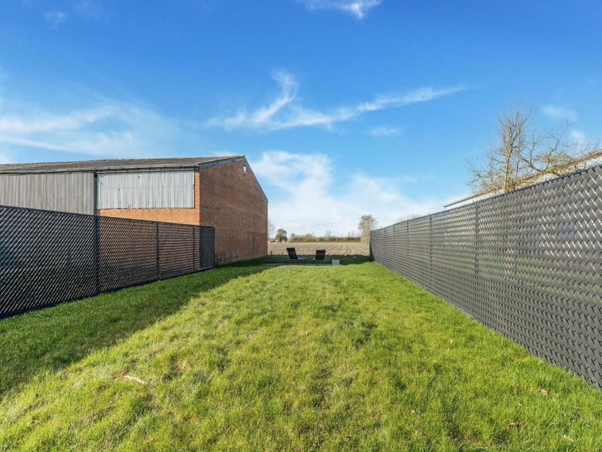 Modern Holiday Home With Garden Aardenburg Eksteriør billede